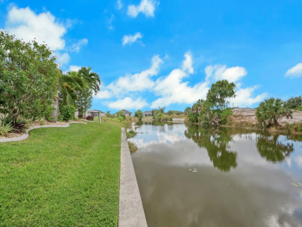 Waterfront Retreat in Northeast Cape Coral Three Bedroom with Private Pool